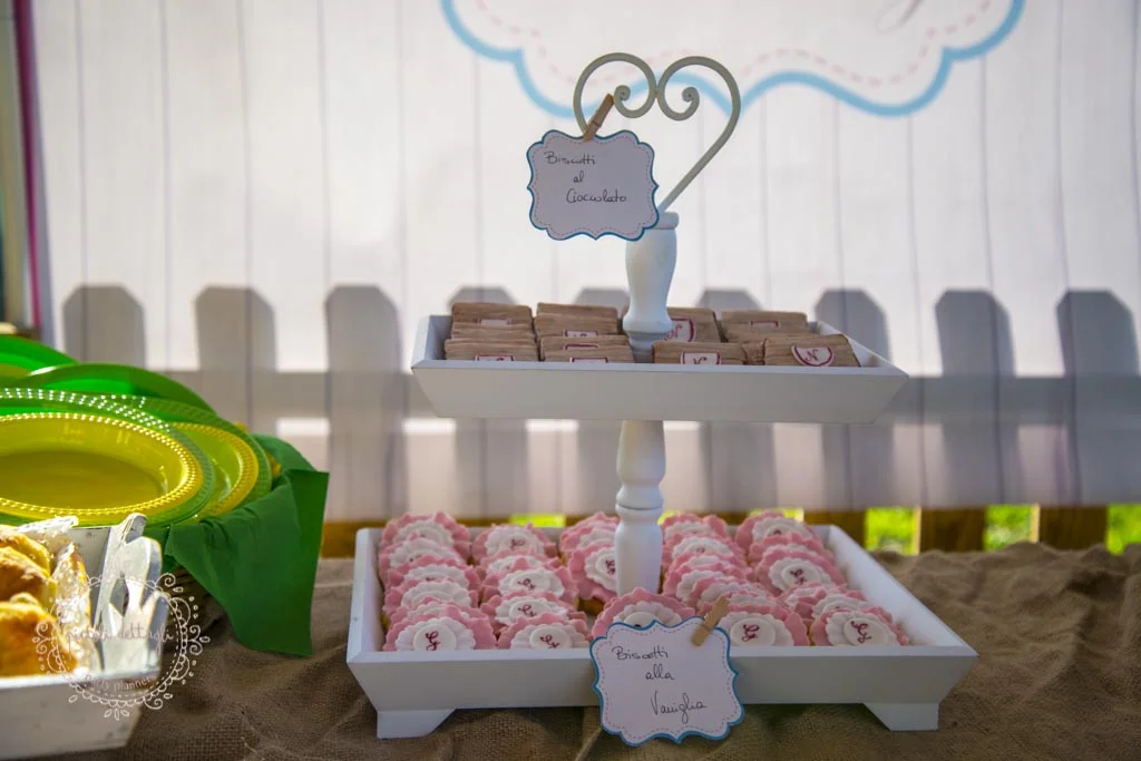 Confettata a tema con dolci rosa e azzurri